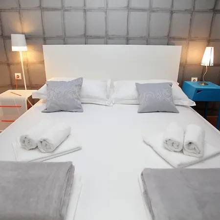 Happy Dreams Near The And Old Town Διαμέρισμα